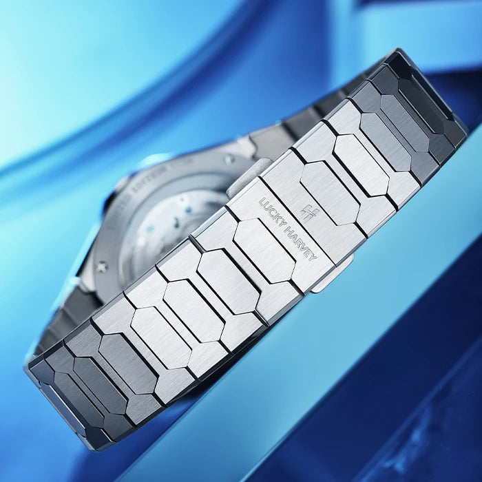 Lucky Harvey Muonionalusta Meteorite Dial Yellow Titanium Chiming